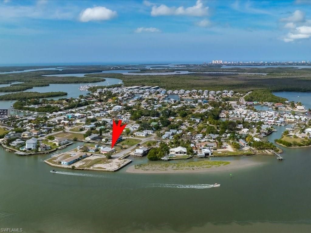 107 East Ave , Goodland, FL 34140 Photo