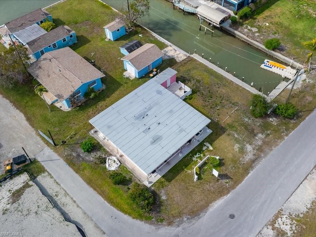 107 East Ave , Goodland, FL 34140 Photo