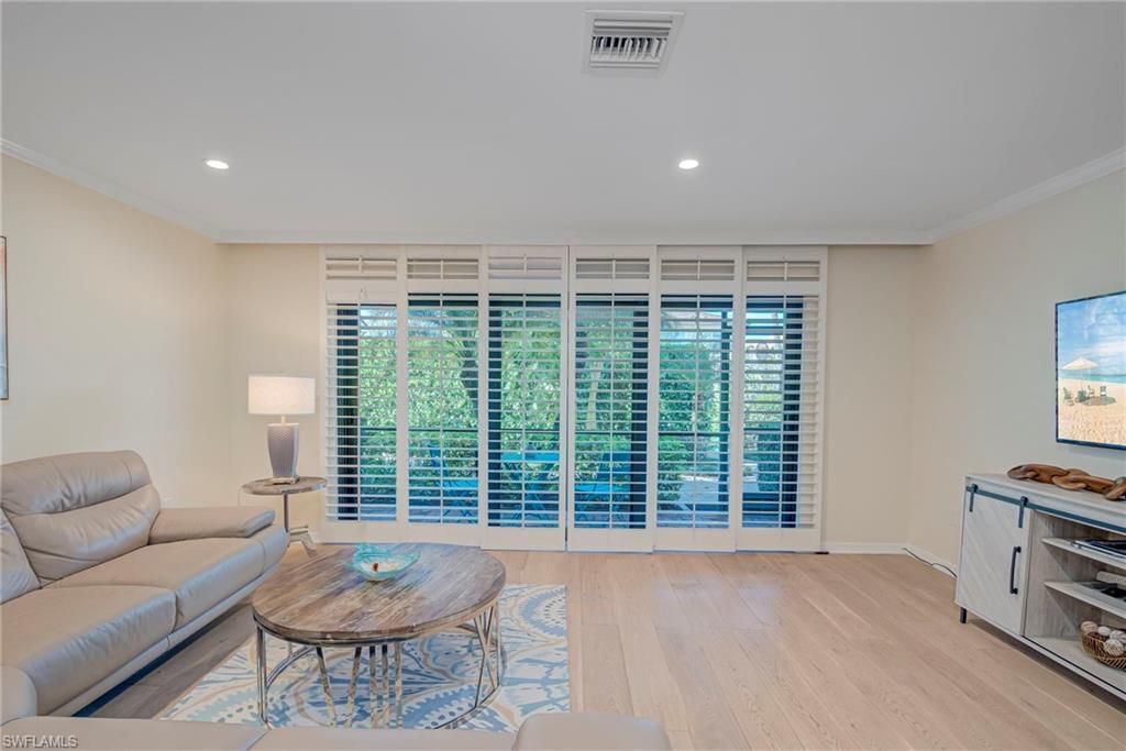 1070 6th St S, Unit 1070, Naples, FL 34102 Photo