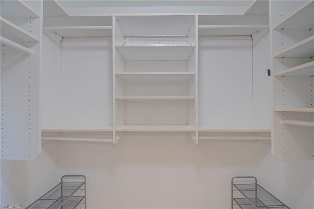 1070 6th St S, Unit 1070, Naples, FL 34102 Photo