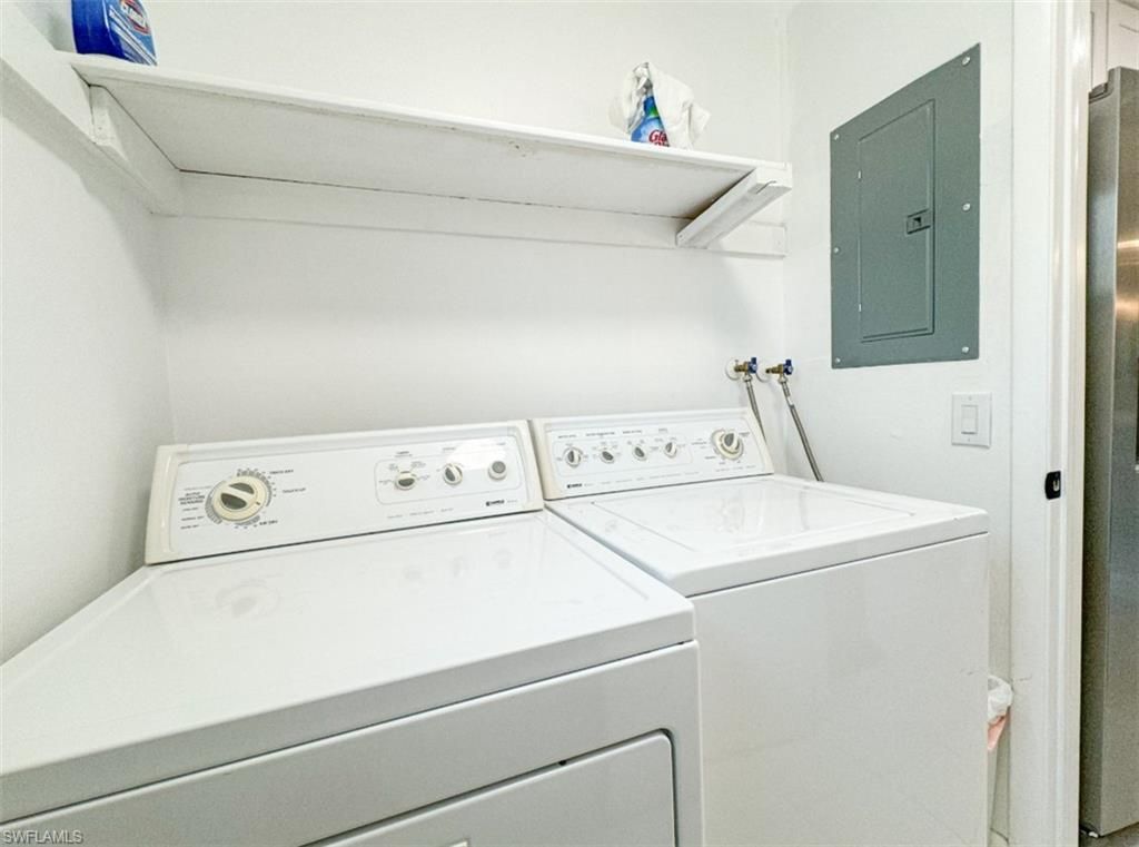 788 Park Shore Dr , Unit D27, Naples, FL 34103 Photo