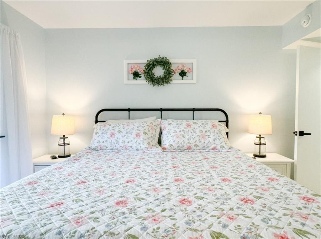 788 Park Shore Dr , Unit D27, Naples, FL 34103 Photo