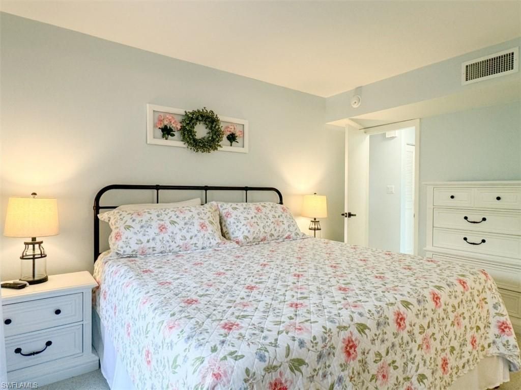 788 Park Shore Dr , Unit D27, Naples, FL 34103 Photo