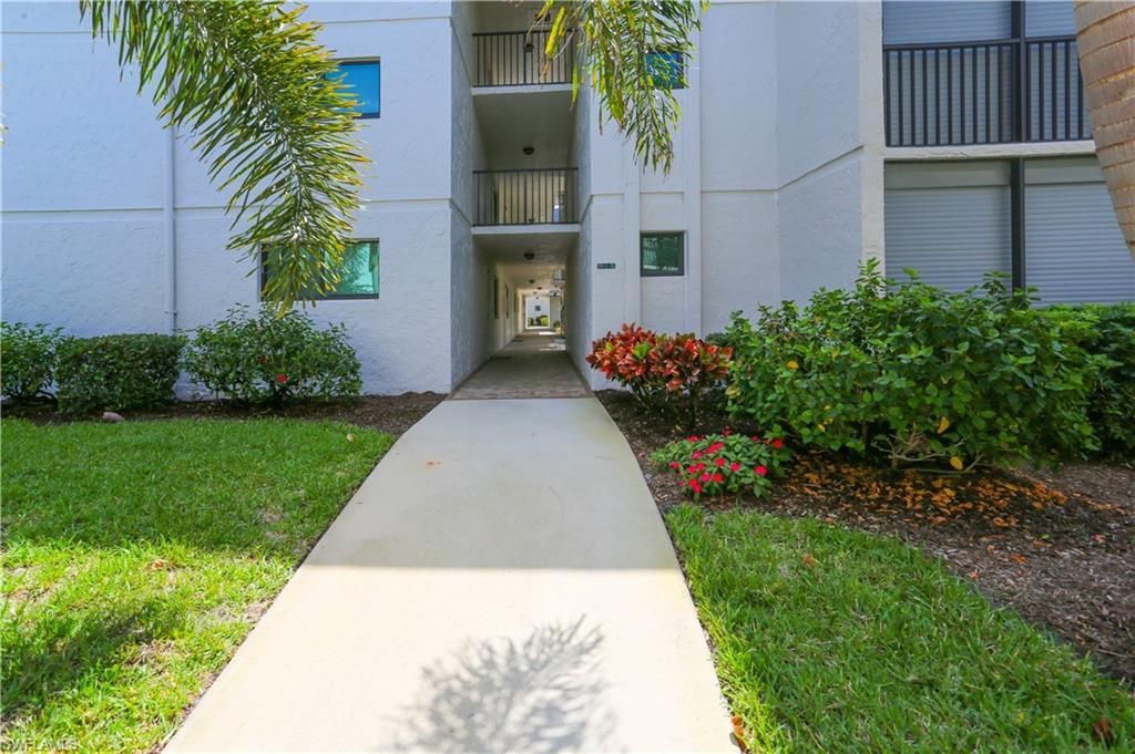 788 Park Shore Dr , Unit D27, Naples, FL 34103 Photo