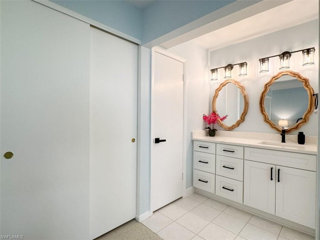 788 Park Shore Dr , Unit D27, Naples, FL 34103 Photo