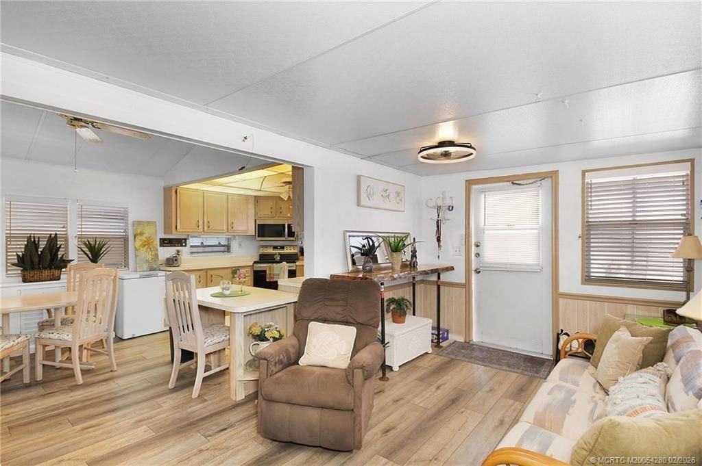 10725 S Ocean Drive, Unit 382, Jensen Beach, FL 34957 Photo