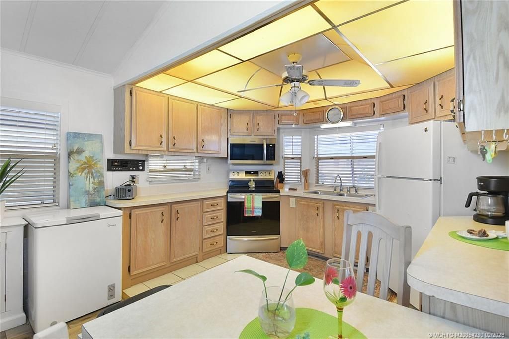 10725 S Ocean Drive, Unit 382, Jensen Beach, FL 34957 Photo