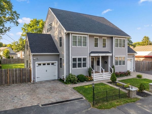 27 Pine Street, Unit 27, Dedham, MA 02026