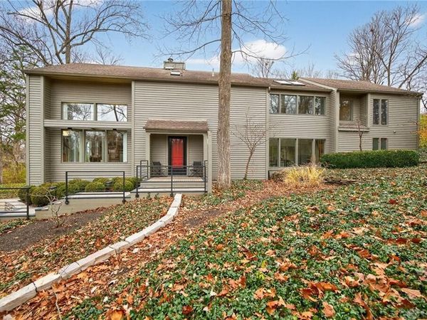 7060 Peters Pike, Dayton, OH 45414