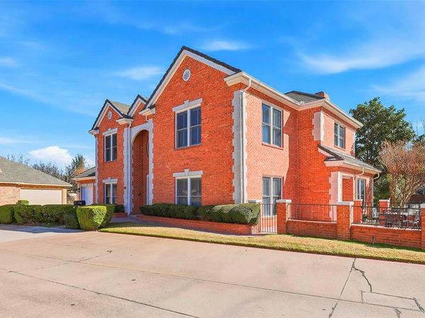 5949 River Bend Drive, Benbrook, TX 76132