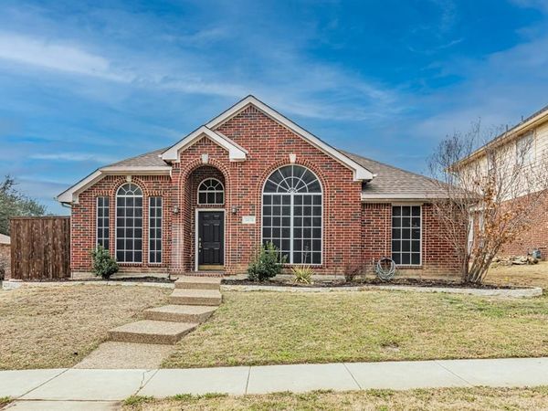 2878 Crestview Drive, Lewisville, TX 75067