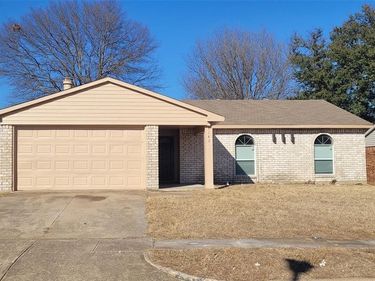 7143 Nutmeg Lane, Dallas, TX 75249