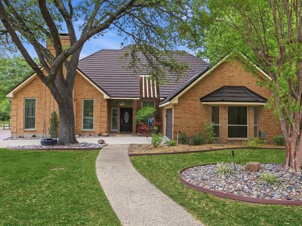 2410 Lone Oak Trail, Garland, TX 75044