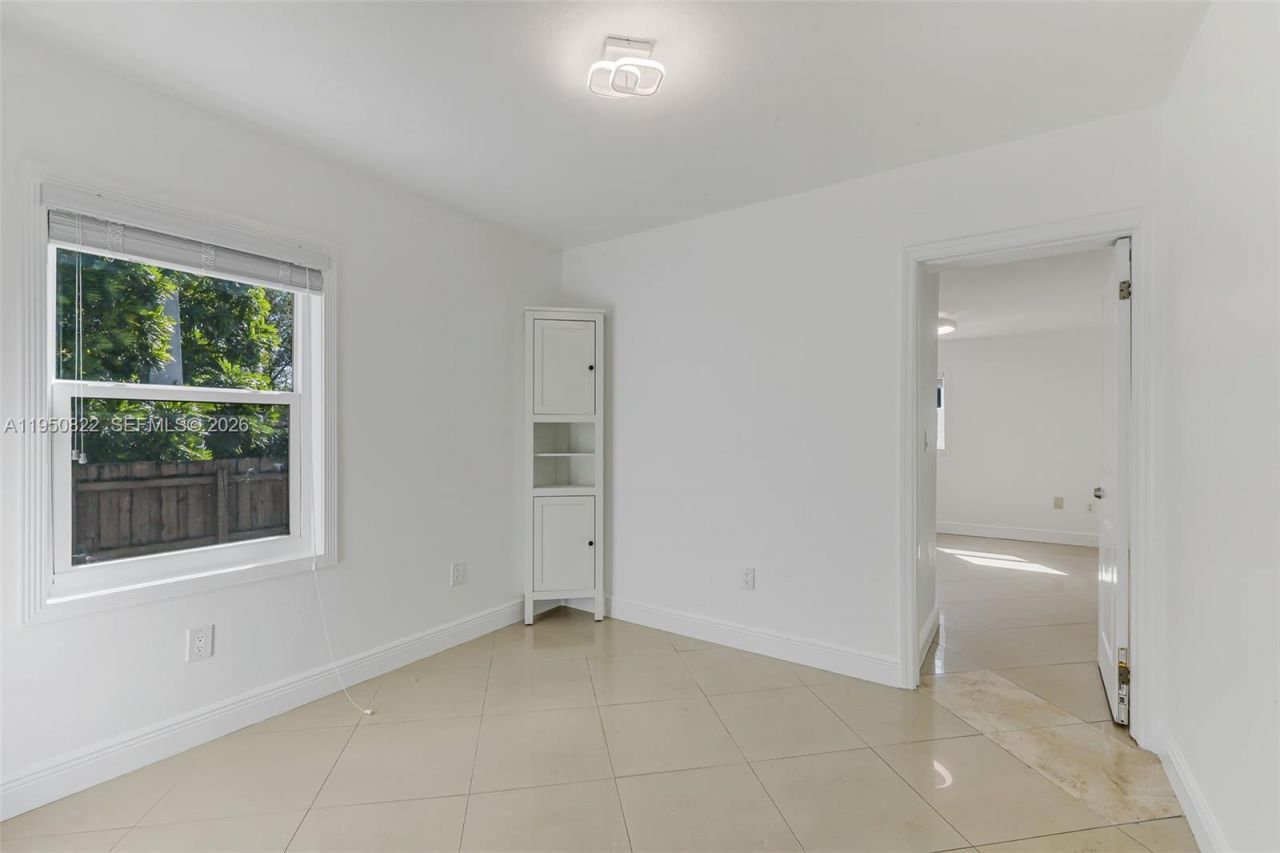 200 Carlisle Dr, Miami Springs, FL 33166 Photo