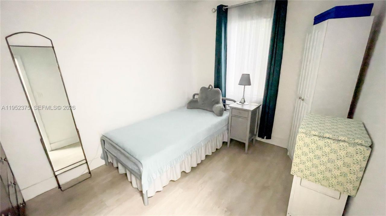 3176 NW 59th St, Miami, FL 33142 Photo