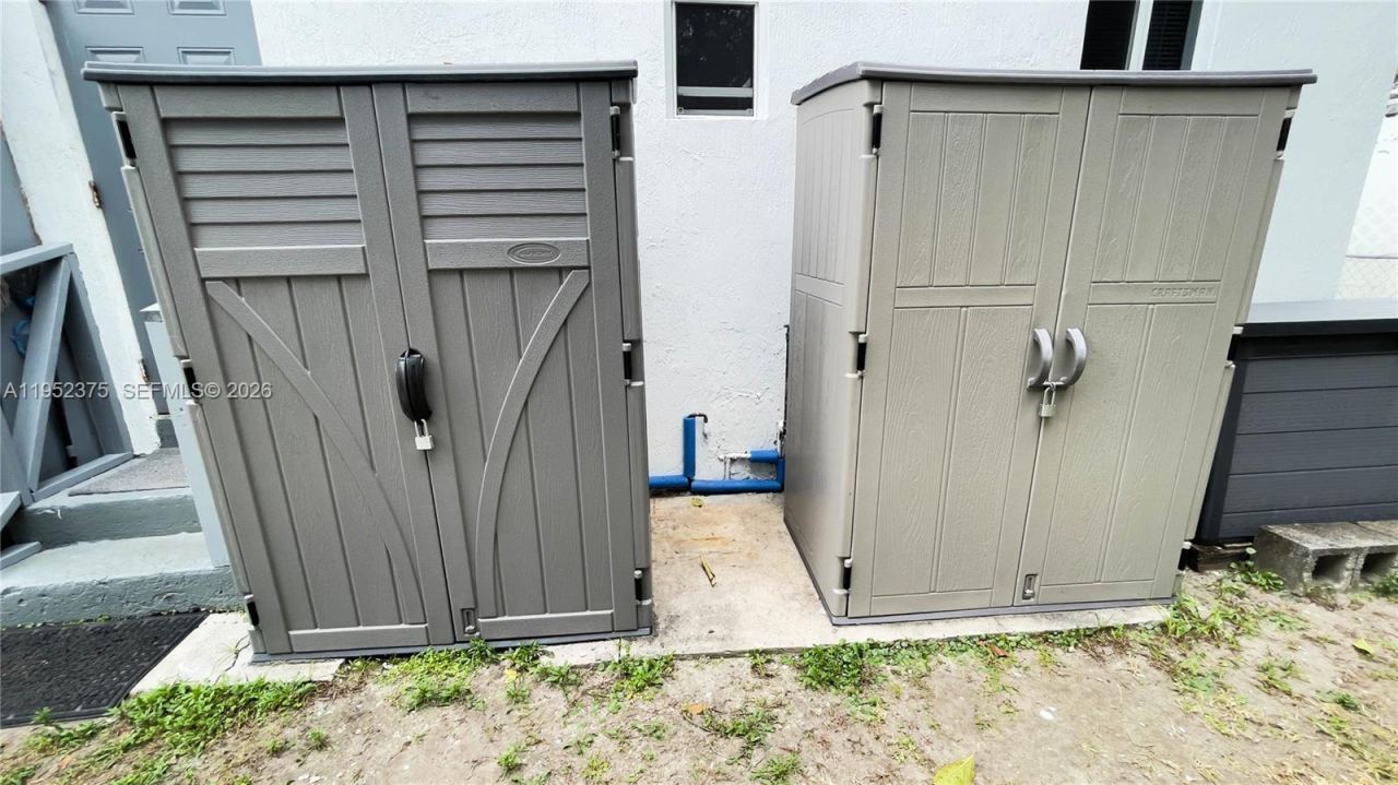 3176 NW 59th St, Miami, FL 33142 Photo