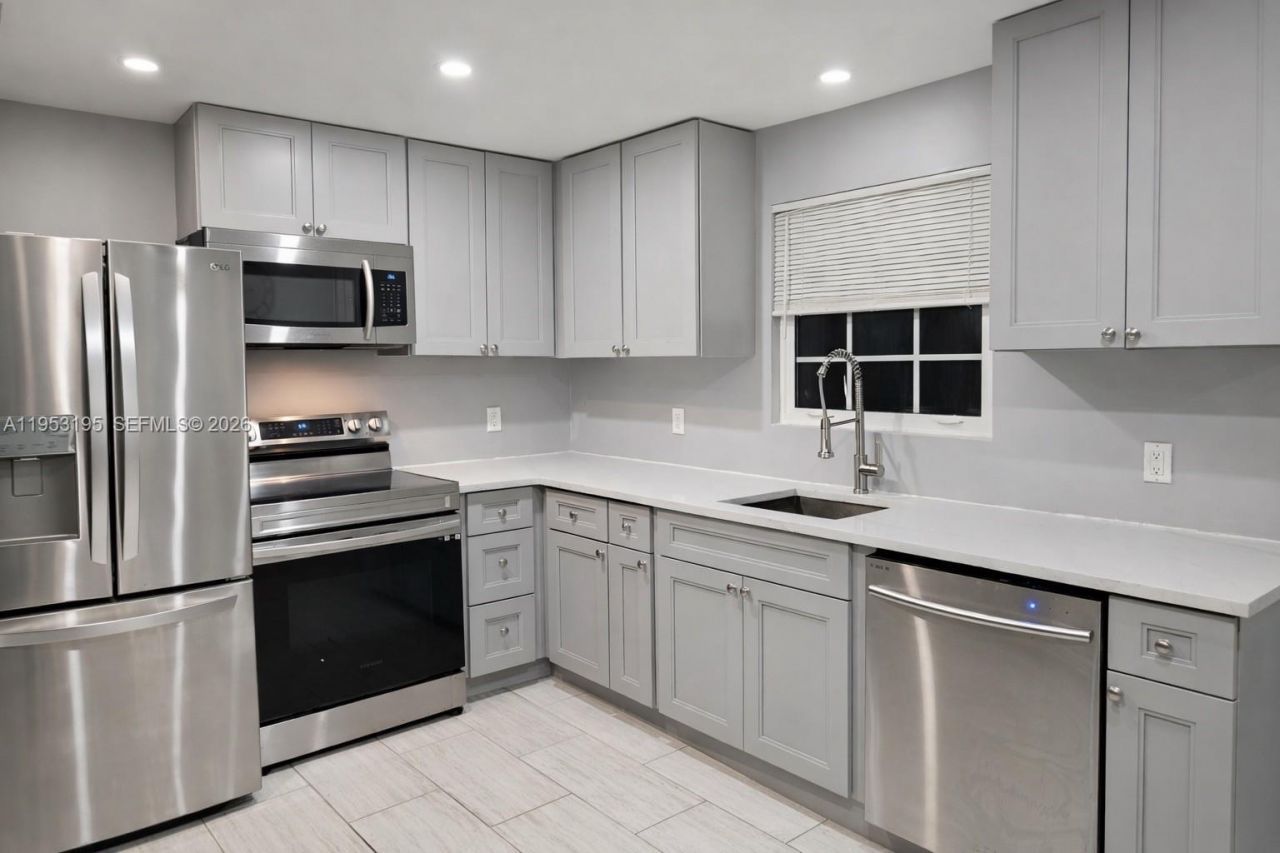 607 SW 10th St, Fort Lauderdale, FL 33315 Photo