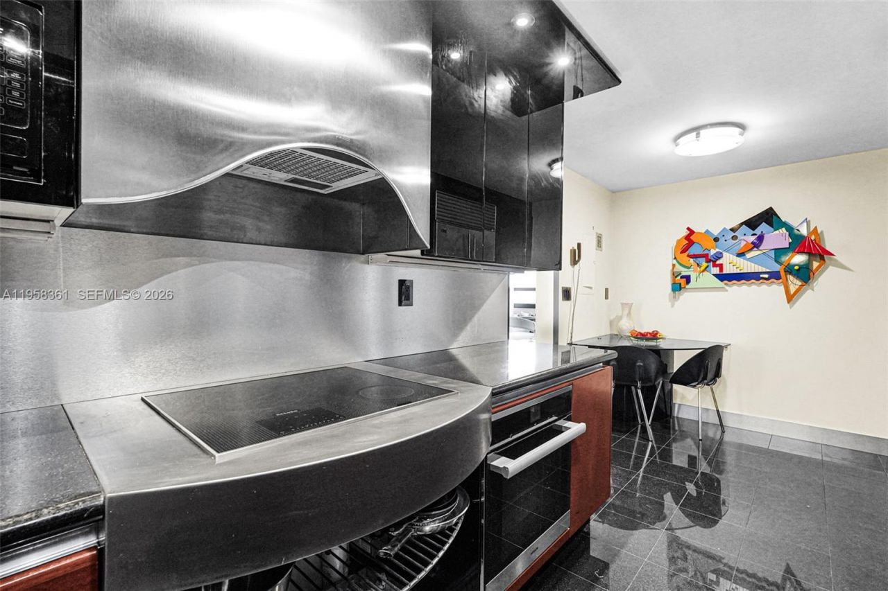 1 Grove Isle Dr, Unit A1110, Miami, FL 33133 Photo