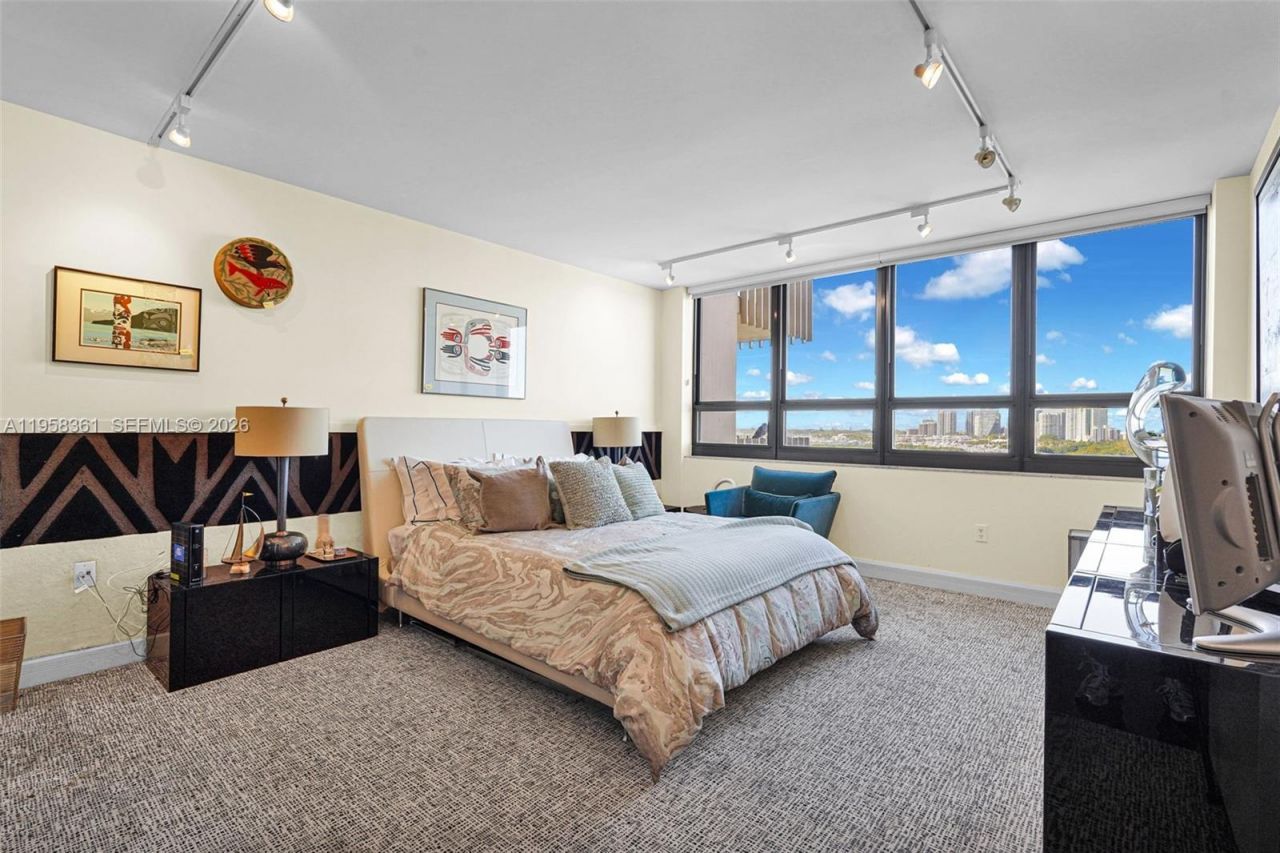 1 Grove Isle Dr, Unit A1110, Miami, FL 33133 Photo