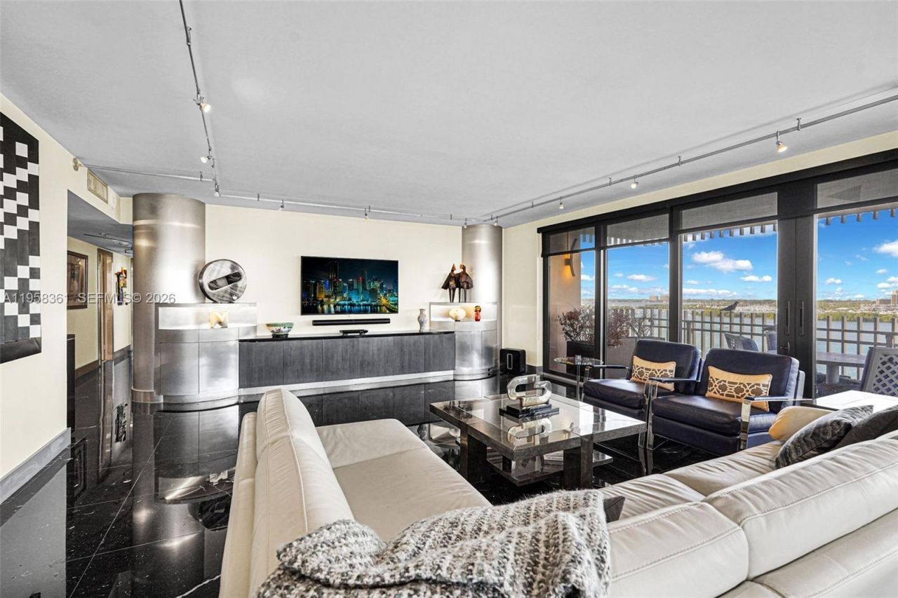 1 Grove Isle Dr, Unit A1110, Miami, FL 33133 Photo