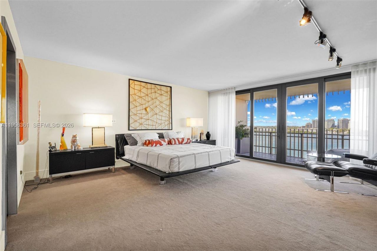 1 Grove Isle Dr, Unit A1110, Miami, FL 33133 Photo