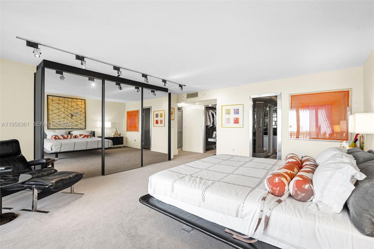 1 Grove Isle Dr, Unit A1110, Miami, FL 33133 Photo