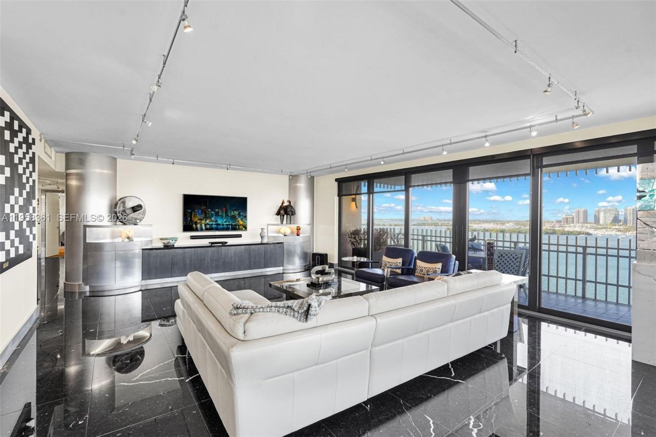 1 Grove Isle Dr, Unit A1110, Miami, FL 33133 Photo