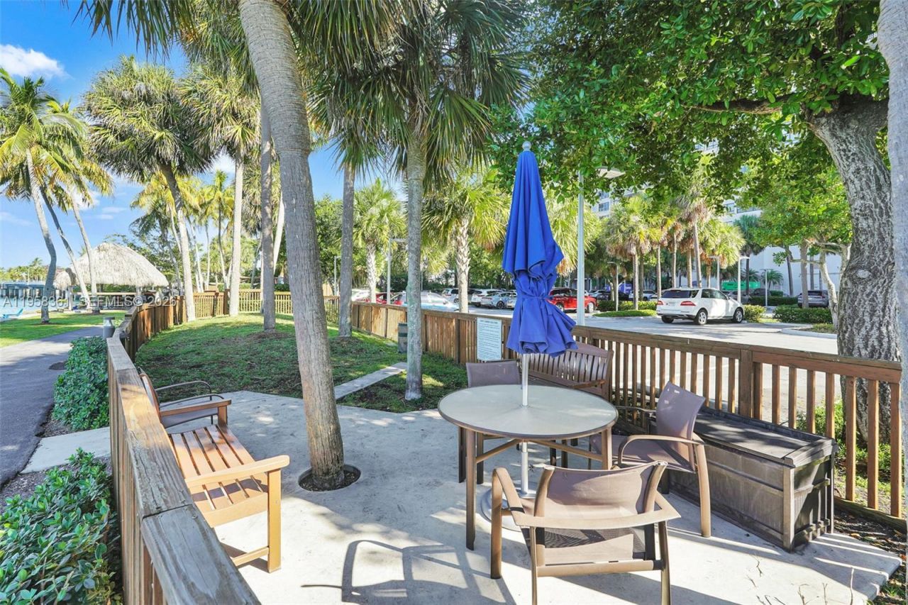 1 Grove Isle Dr, Unit A1110, Miami, FL 33133 Photo