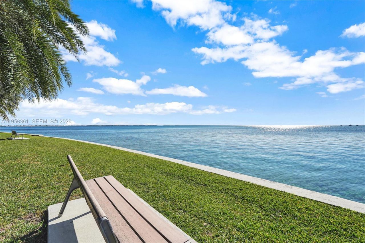 1 Grove Isle Dr, Unit A1110, Miami, FL 33133 Photo