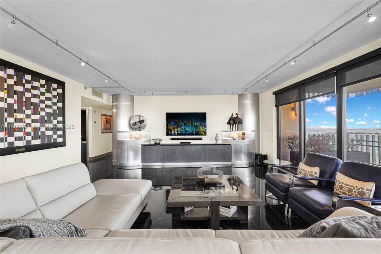 1 Grove Isle Dr, Unit A1110, Miami, FL 33133 Photo