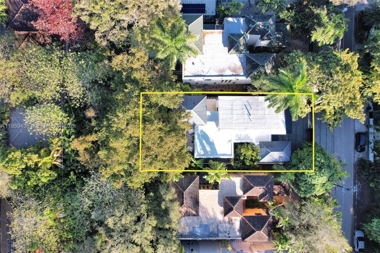 3675 Loquat Ave , Miami, FL 33133 Photo