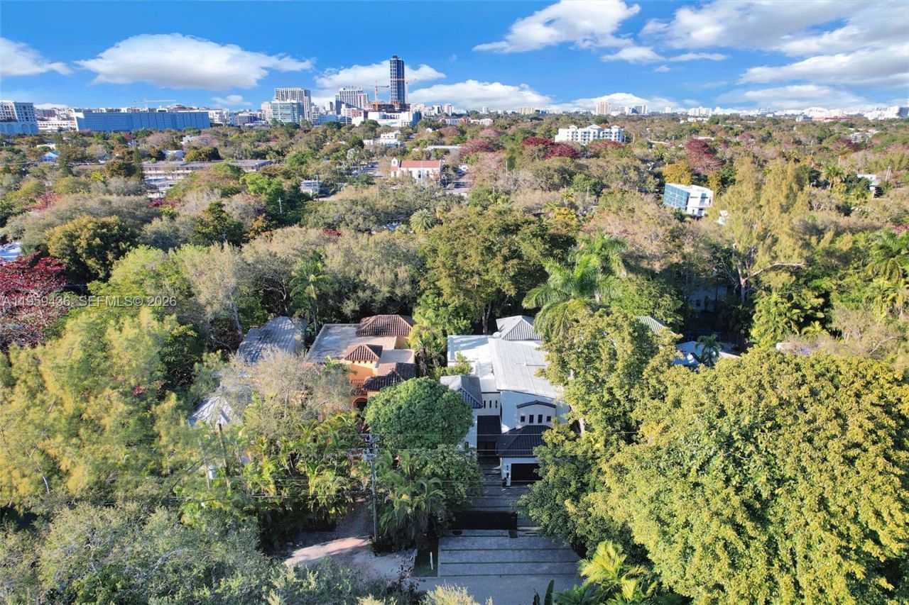 3675 Loquat Ave , Miami, FL 33133 Photo