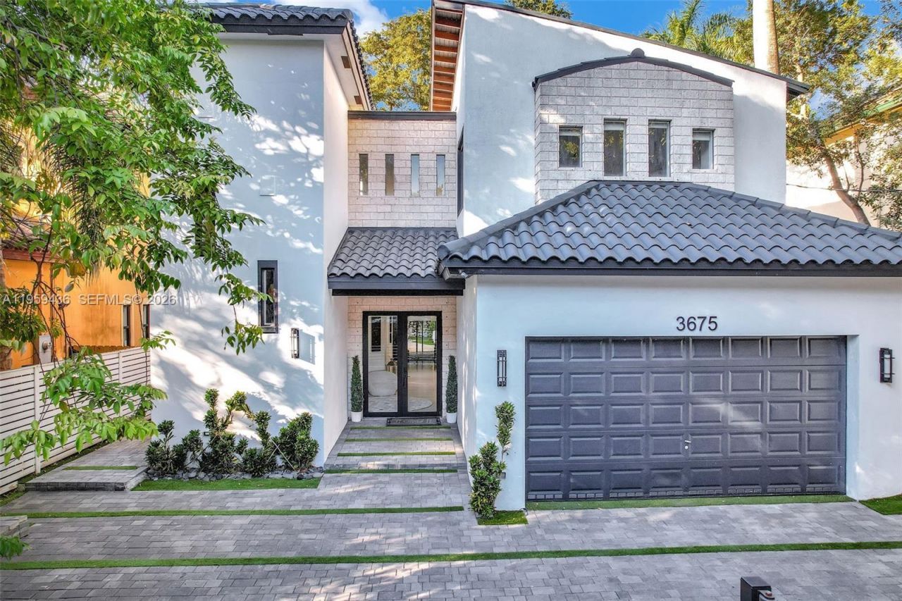 3675 Loquat Ave, Miami, FL 33133 Photo