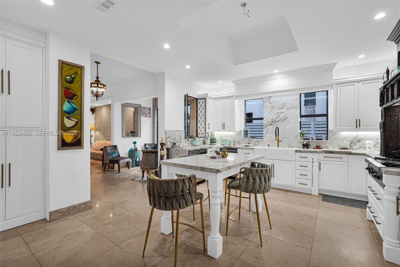 3675 Loquat Ave , Miami, FL 33133 Photo