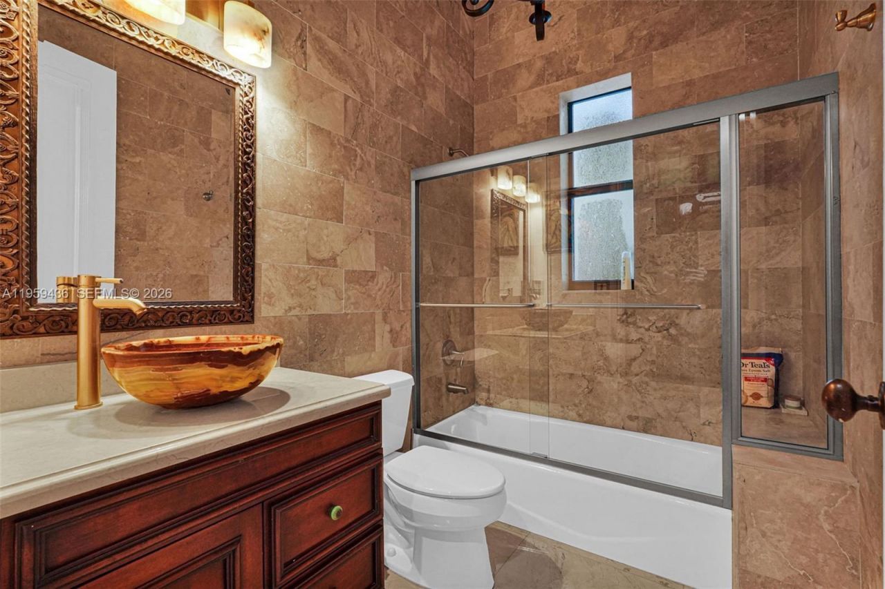 3675 Loquat Ave , Miami, FL 33133 Photo