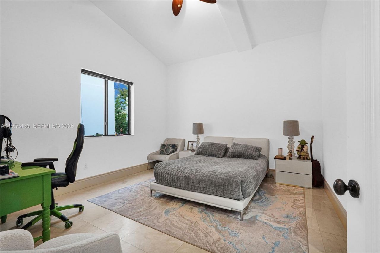 3675 Loquat Ave , Miami, FL 33133 Photo