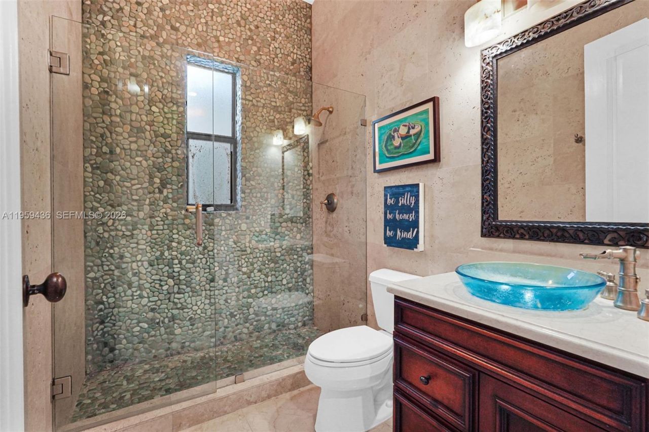 3675 Loquat Ave , Miami, FL 33133 Photo