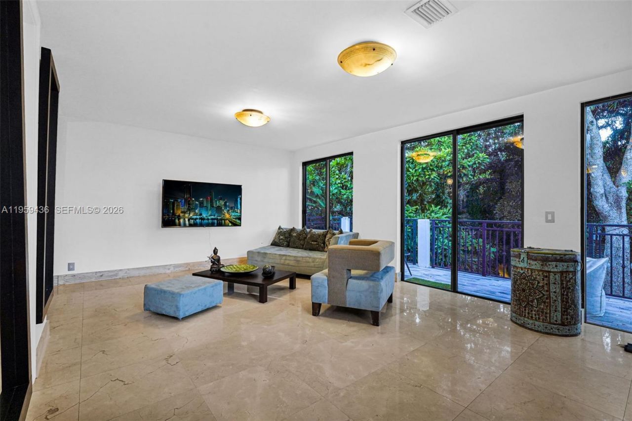 3675 Loquat Ave , Miami, FL 33133 Photo