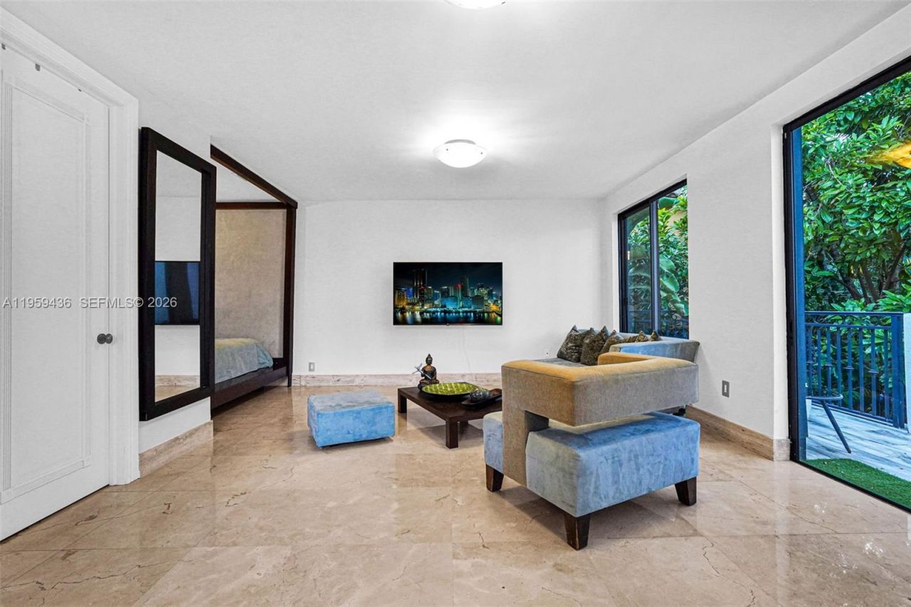 3675 Loquat Ave , Miami, FL 33133 Photo