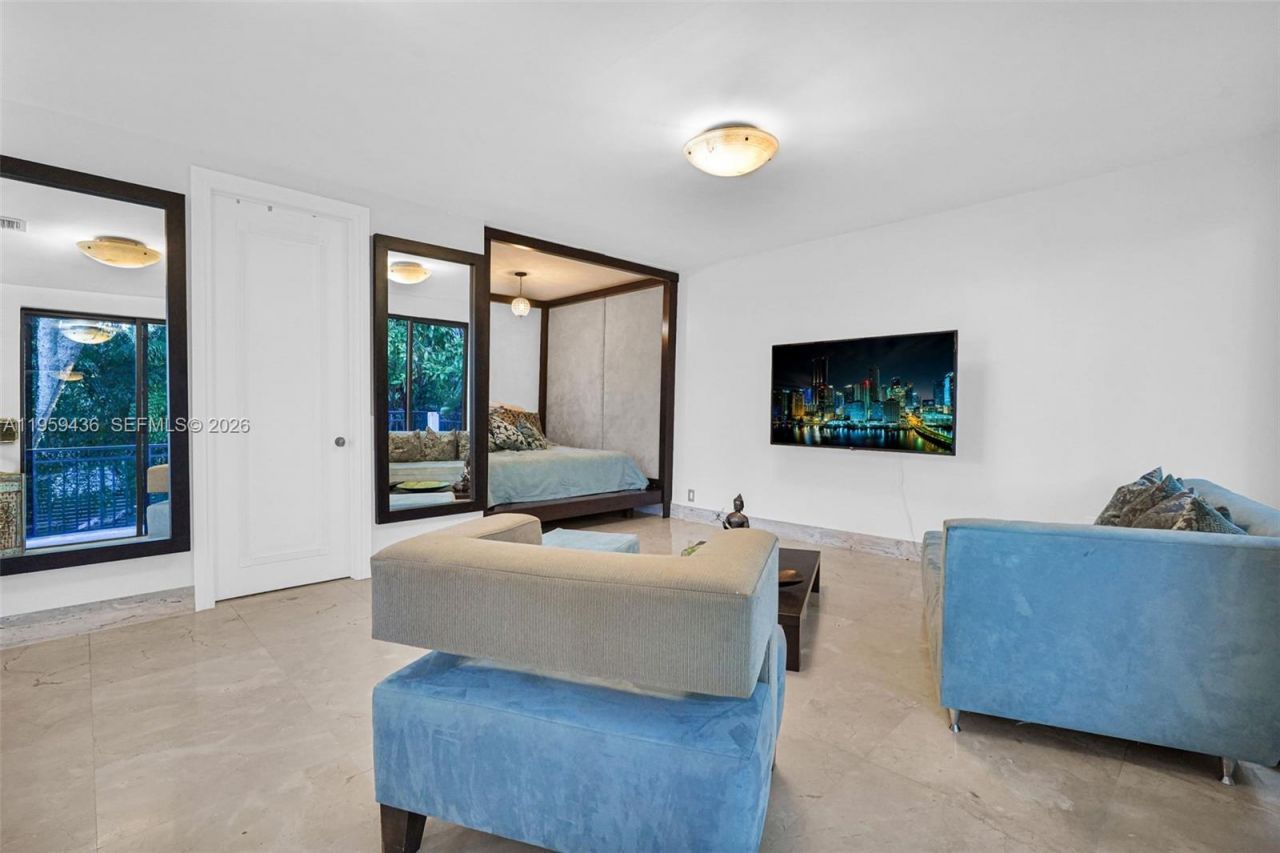 3675 Loquat Ave , Miami, FL 33133 Photo