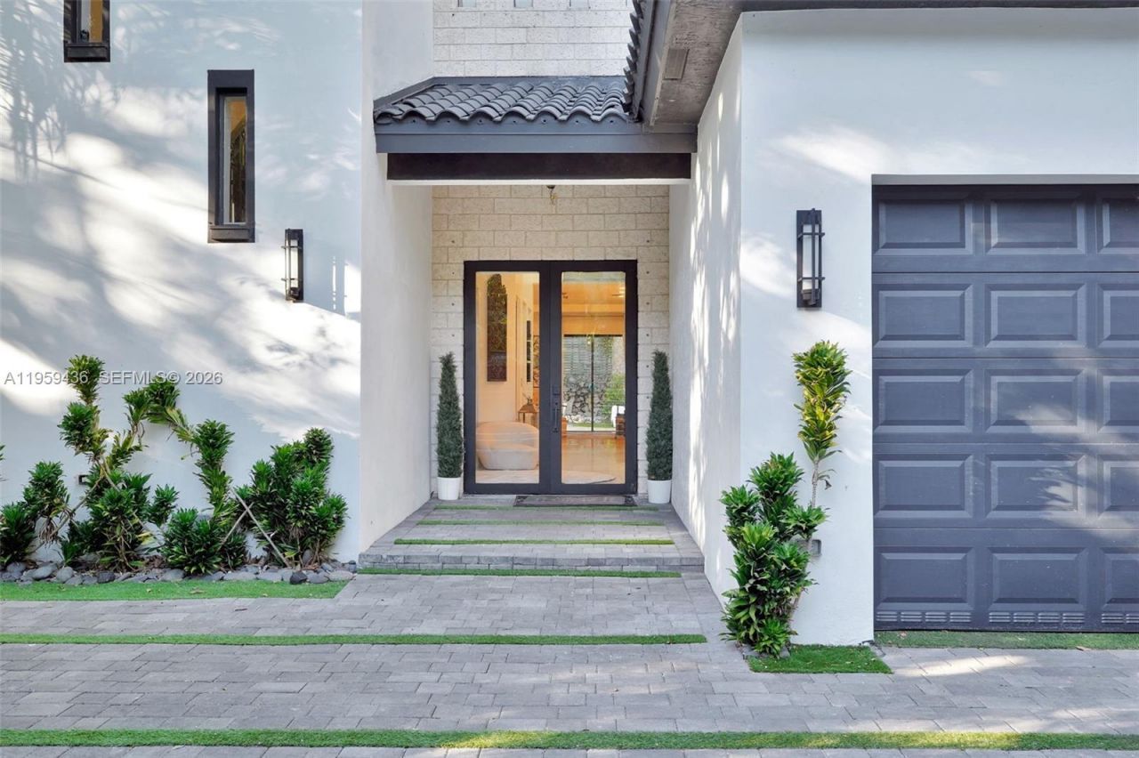 3675 Loquat Ave , Miami, FL 33133 Photo