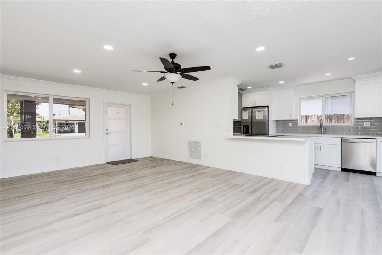 922 Nautilus Isle , Dania Beach, FL 33004 Photo