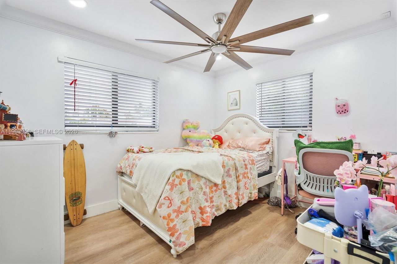 7810 NW 174th Ter, Hialeah, FL 33015 Photo