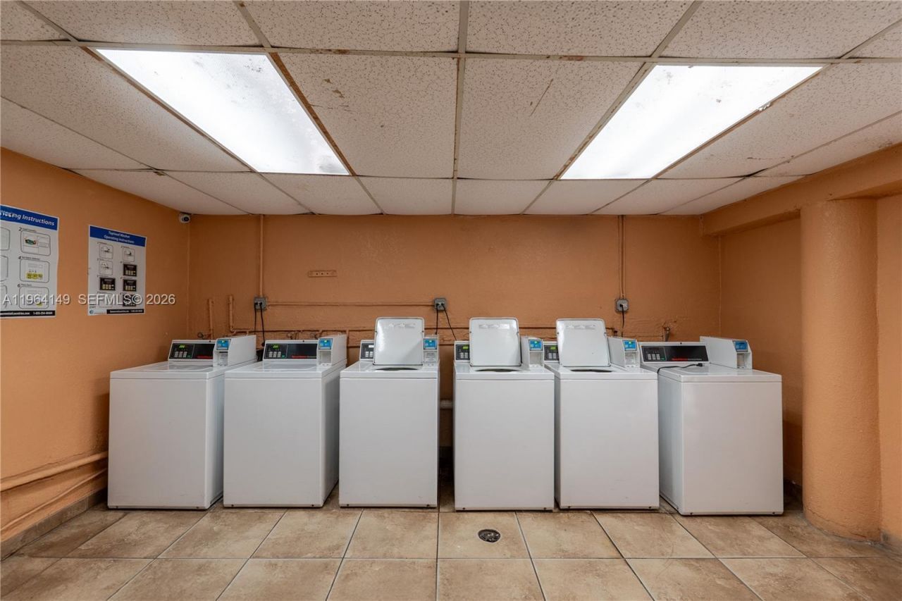 1910 W 56th St, Unit 3321, Hialeah, FL 33012 Photo