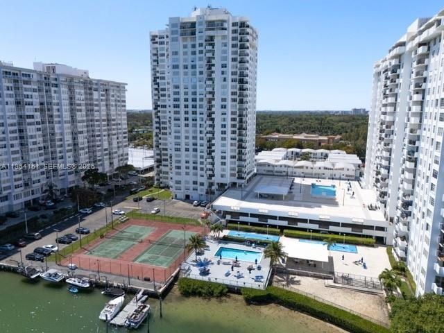 2750 NE 183rd St , Unit 401, Aventura, FL 33160 Photo