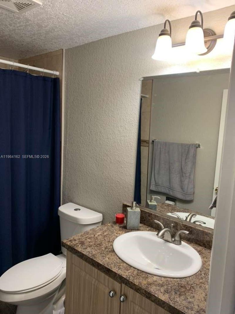 3737 NW 20th St, Unit 504, Lauderdale Lakes, FL 33311 Photo