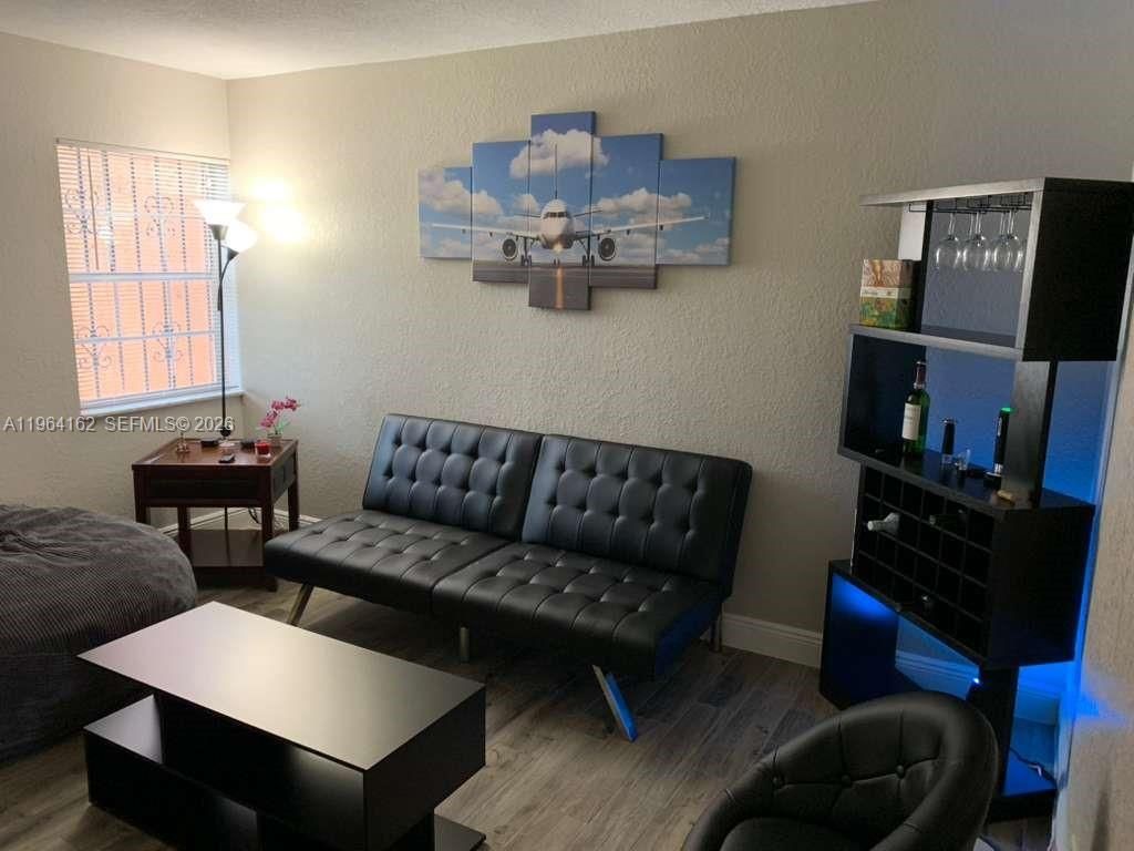 3737 NW 20th St, Unit 504, Lauderdale Lakes, FL 33311 Photo