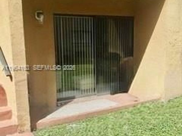7403 SW 152nd Ave, Unit 105-2, Miami, FL 33193