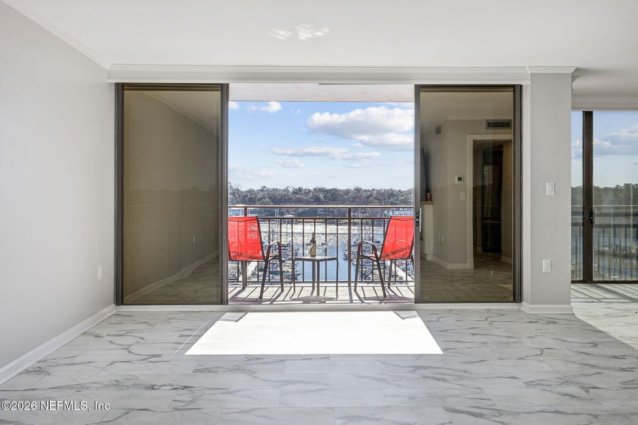 4401 Lakeside Drive, Unit 804, Jacksonville, FL 32210 Photo