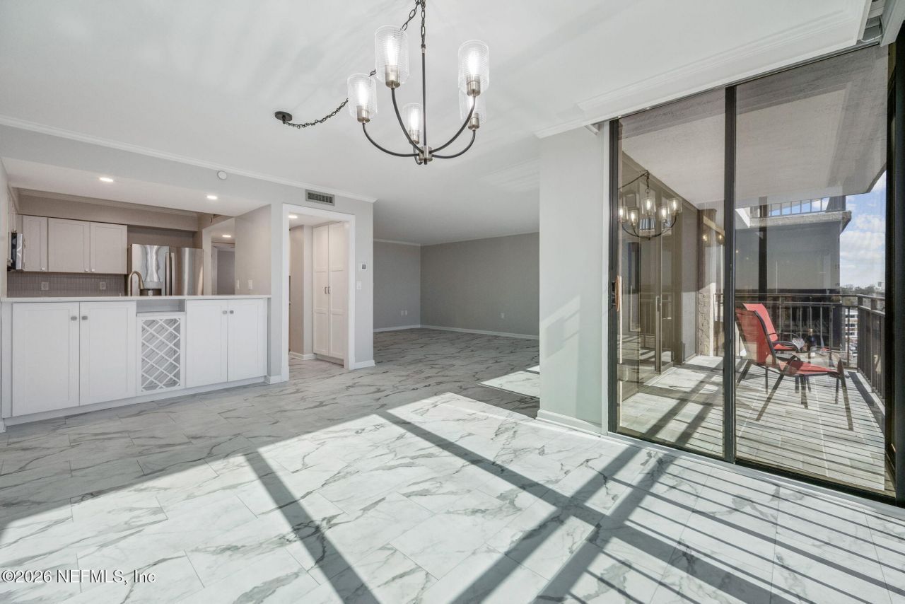 4401 Lakeside Drive, Unit 804, Jacksonville, FL 32210 Photo